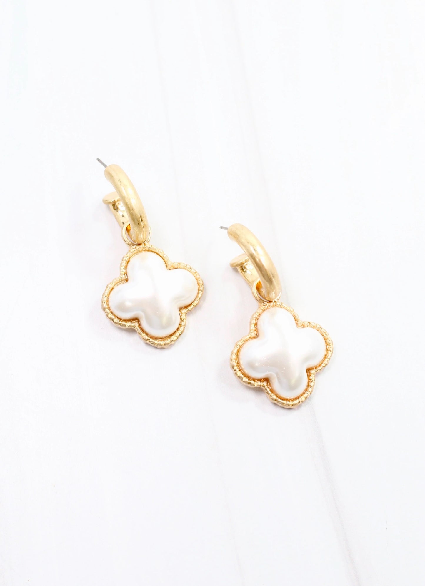 Pearl Clover Hoop Earring