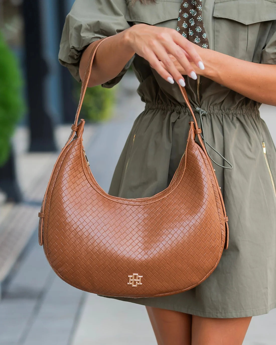 Winslow Curved Bag - Woven Saddle