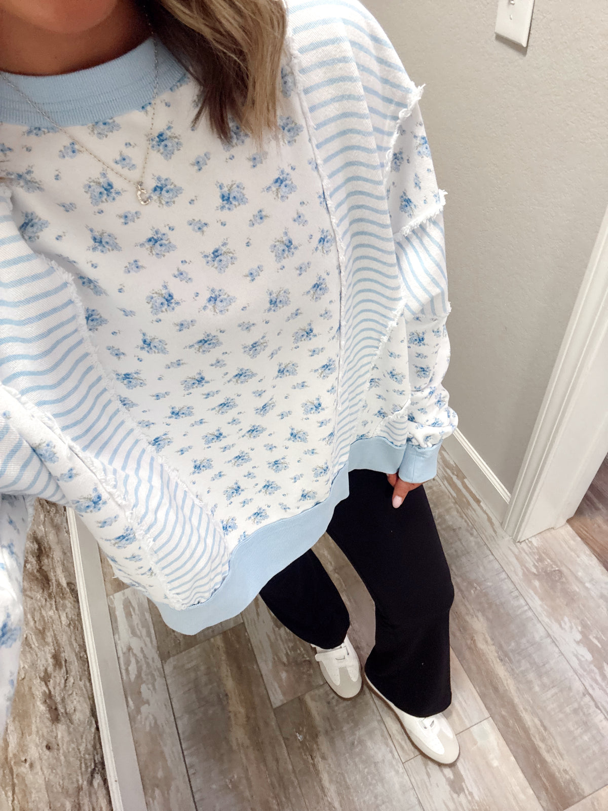 Easy Days Pullover - Lt Blue