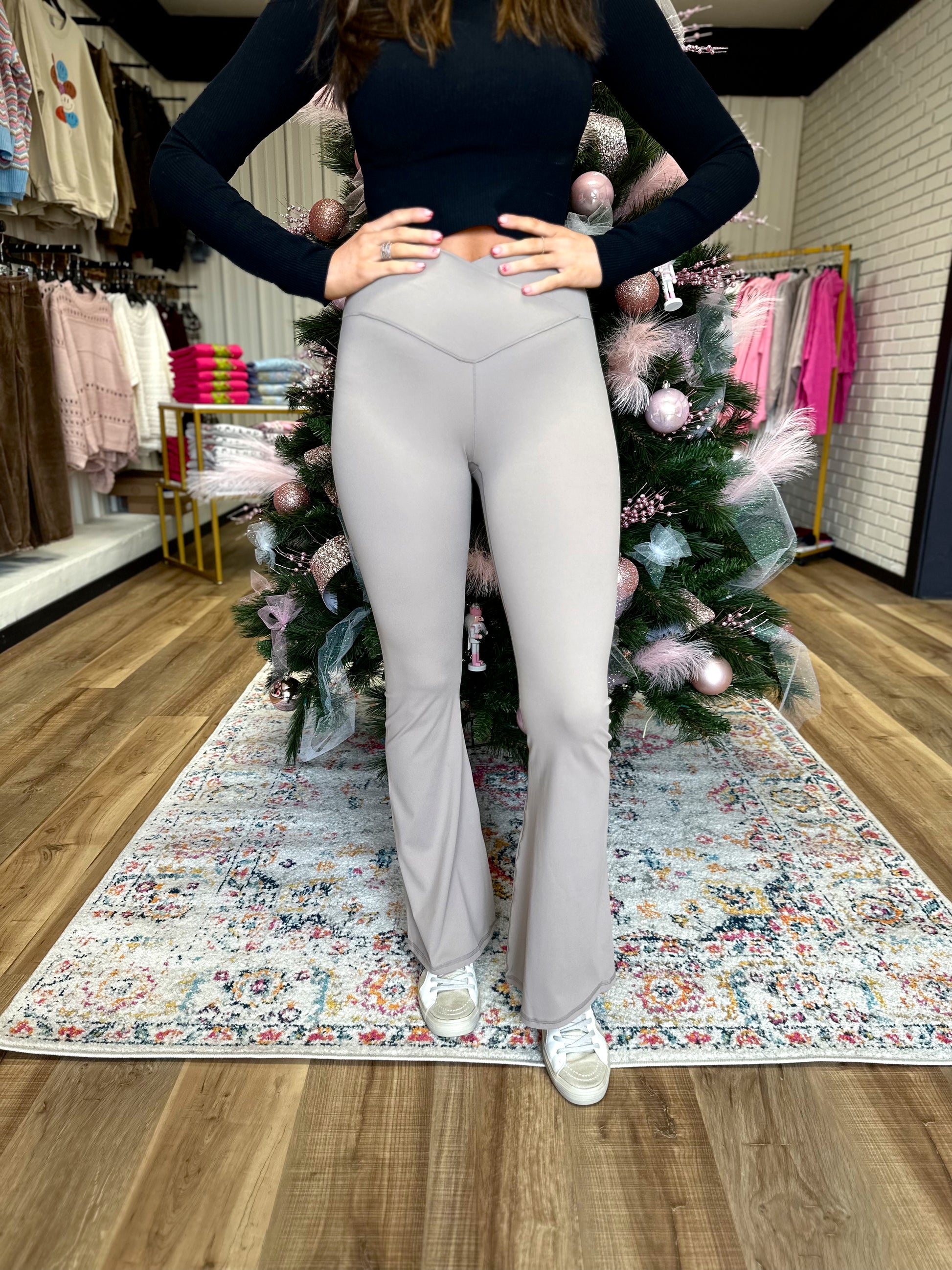 Crossover Flare Leggings - Taupe – Ivy and Linen Boutique