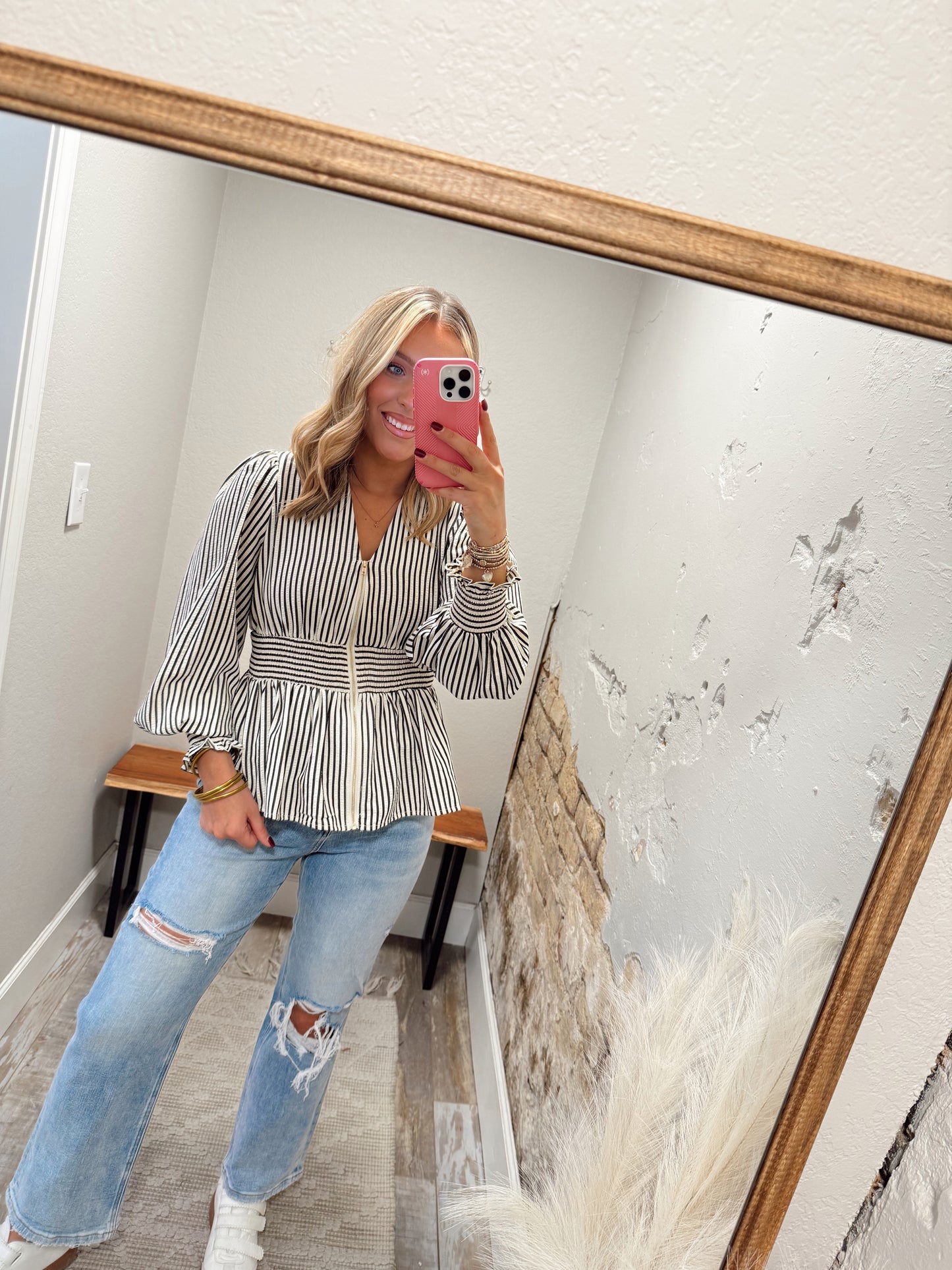 Simple Story Top - Black