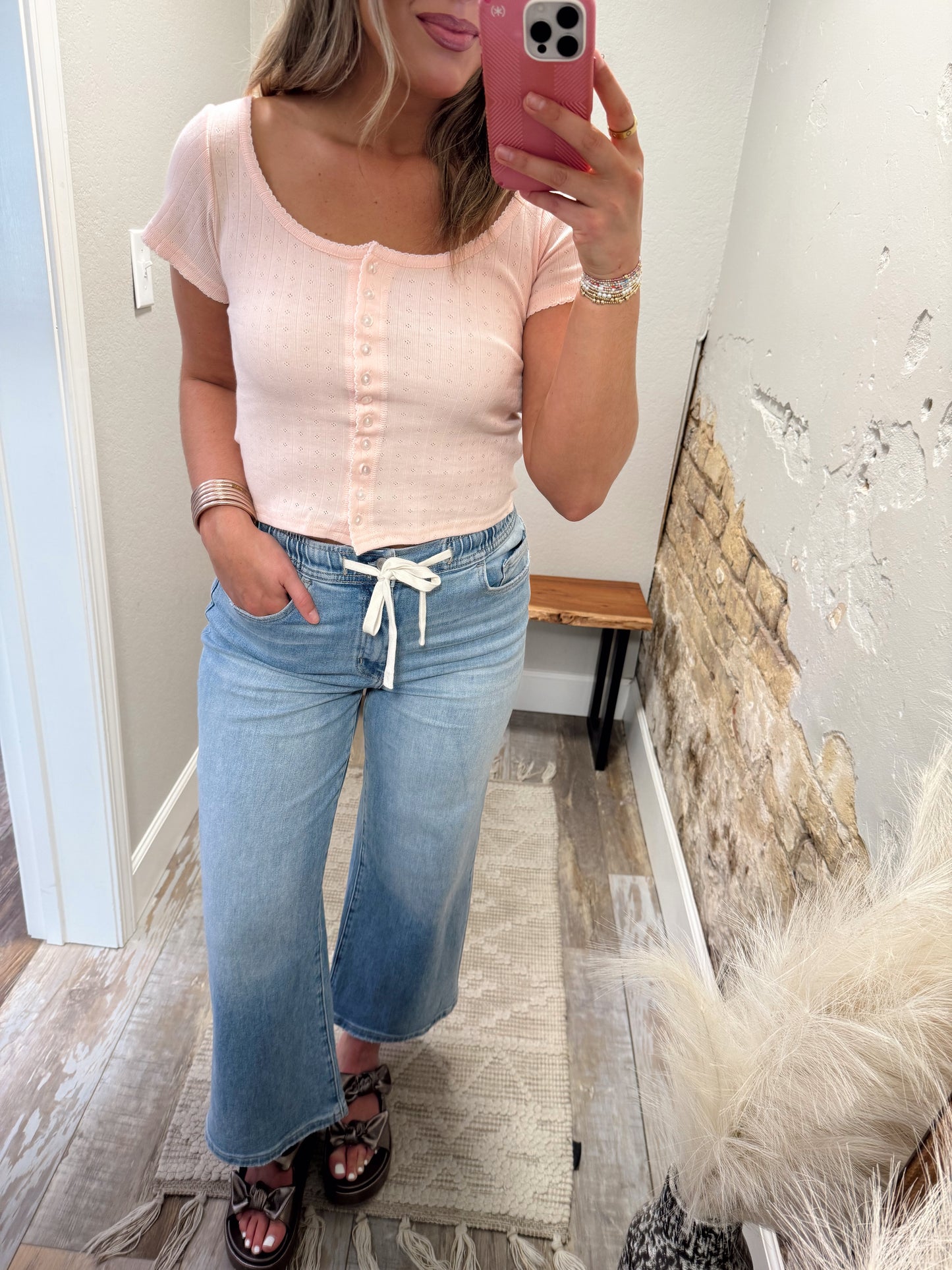 Scallop Sweetheart Tee - Lt Pink
