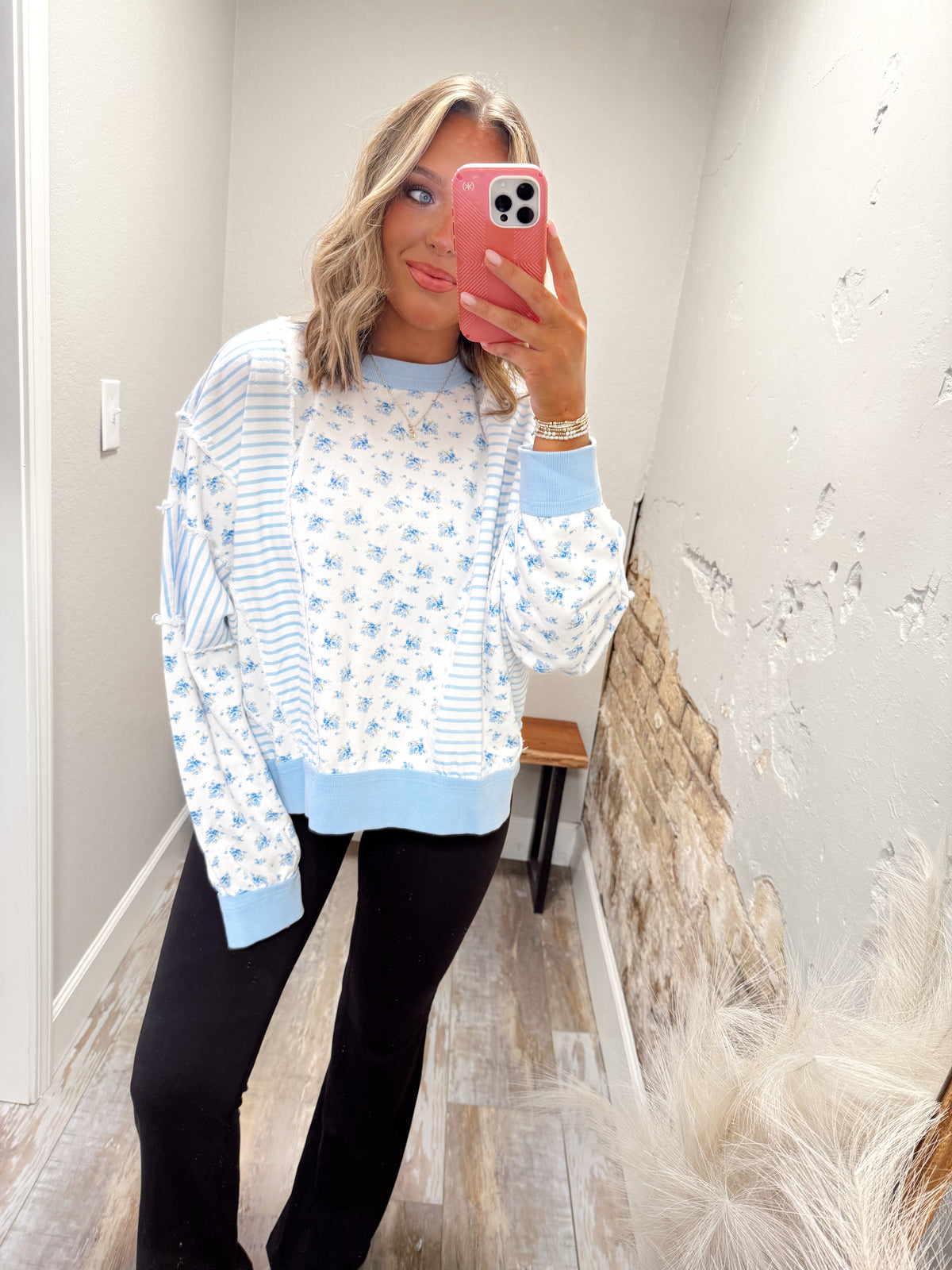 Easy Days Pullover - Lt Blue