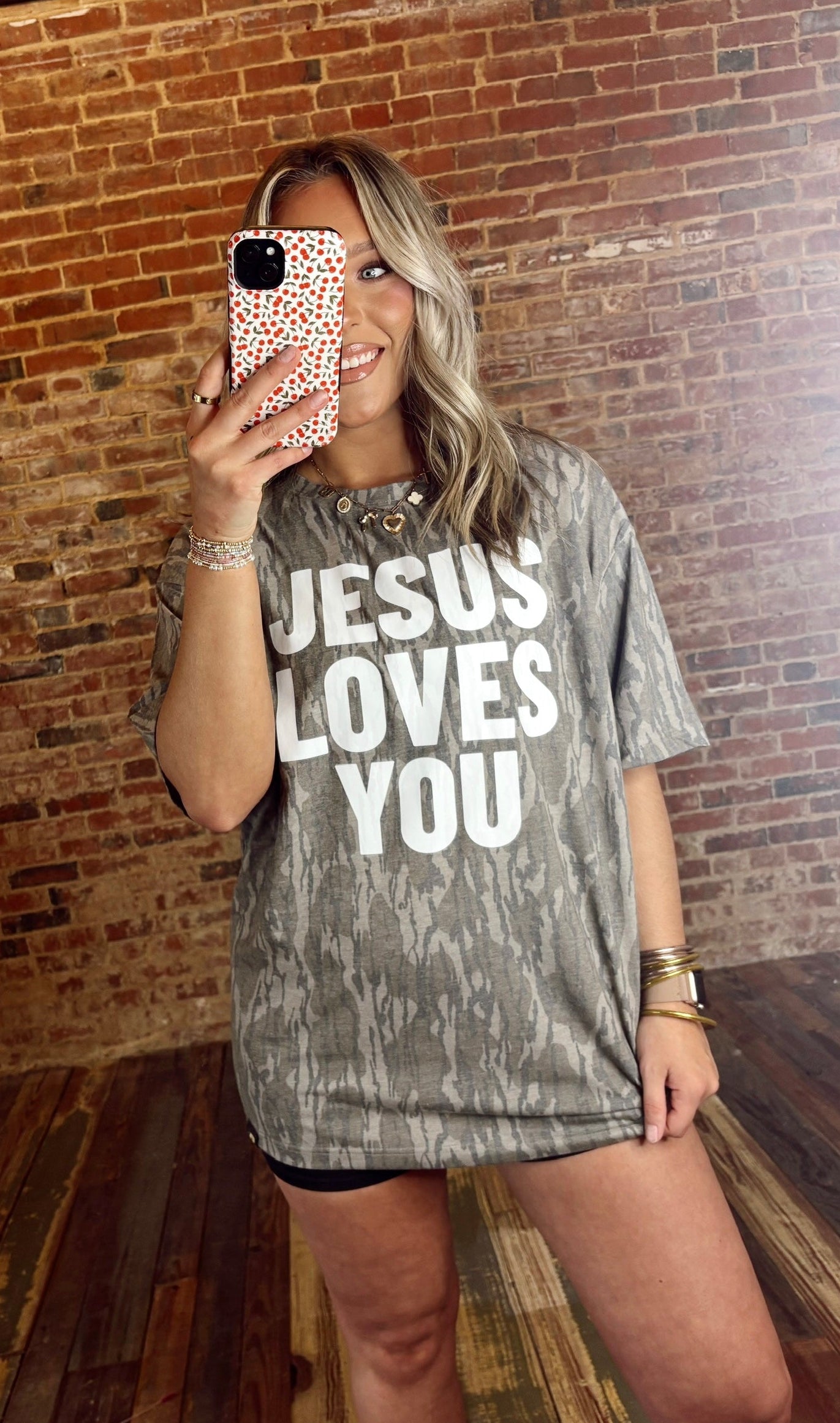 Mossy Oak Jesus Loves You Tee