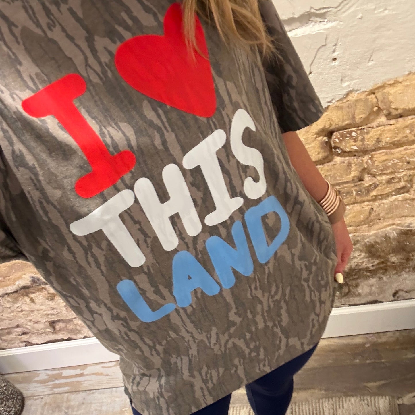 Mossy Oak I Love This Land Tee