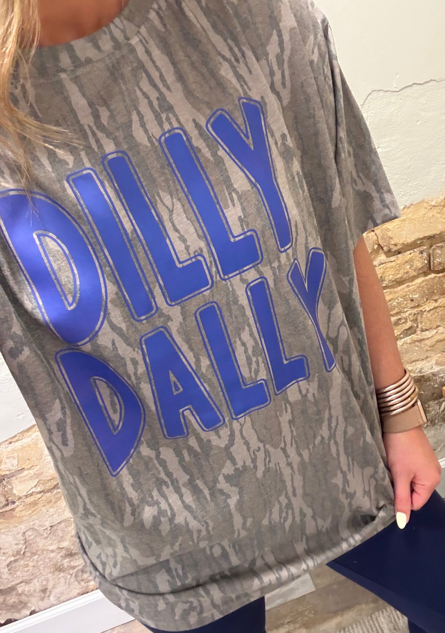 Mossy Oak Dilly Dally Tee